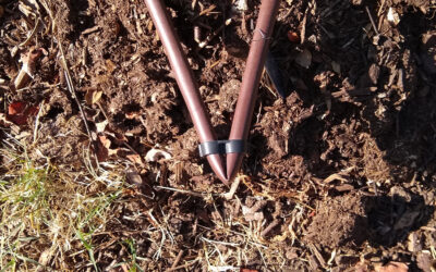 Kinking drip irrigation tubes to save time and water