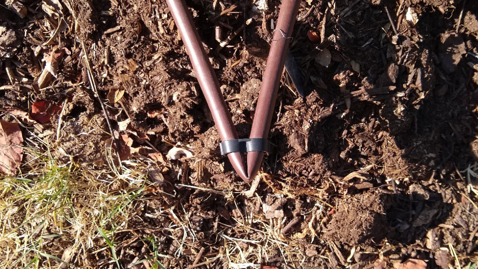 Kinking drip irrigation tubes to save time and water - Greg Alder's ...